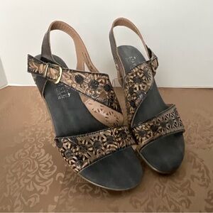 L’Artiste Noreen Stylish Women's Sandals in Black and Brown Size 39